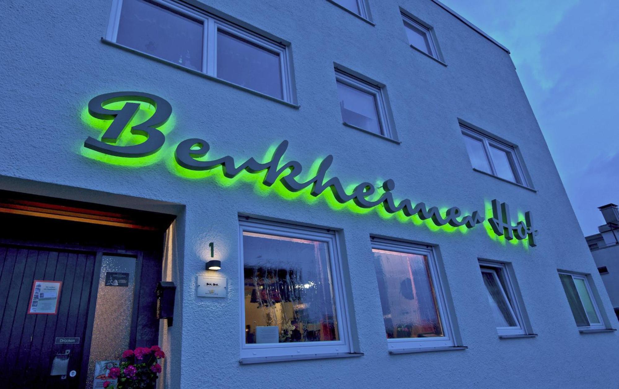 Hotel Berkheimer Hof Esslingen am Neckar Buitenkant foto